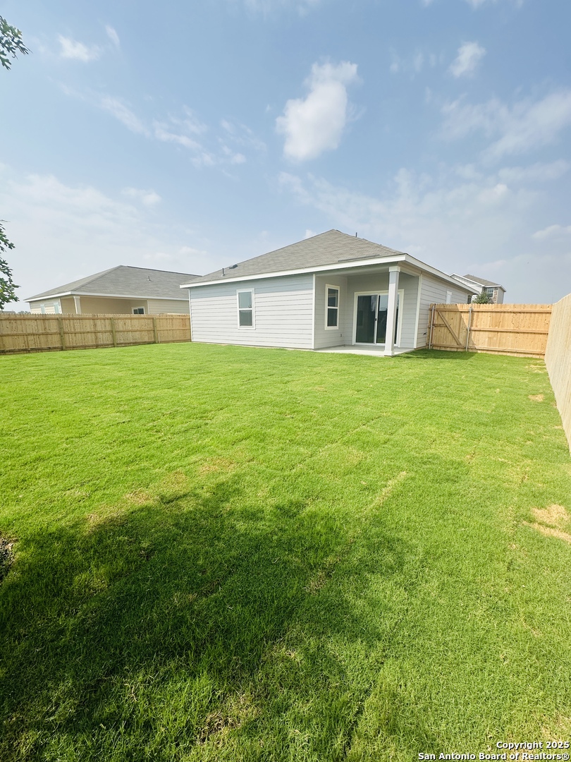 main property photo 13