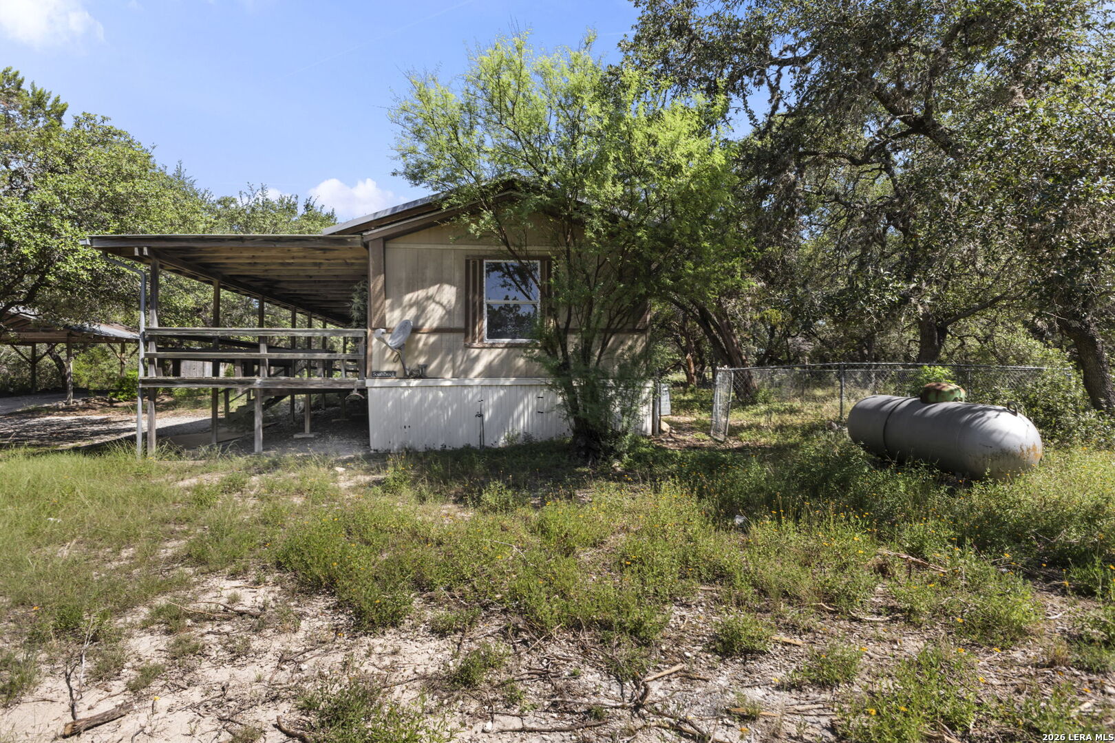 main property photo 5