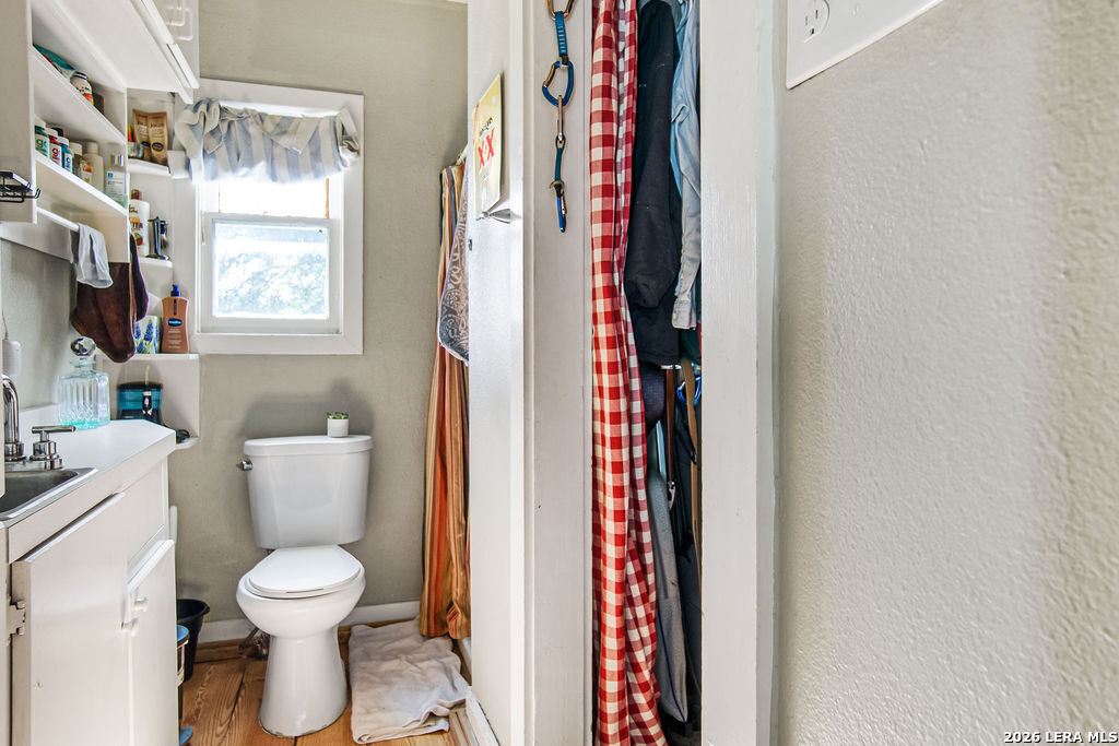 main property photo 31
