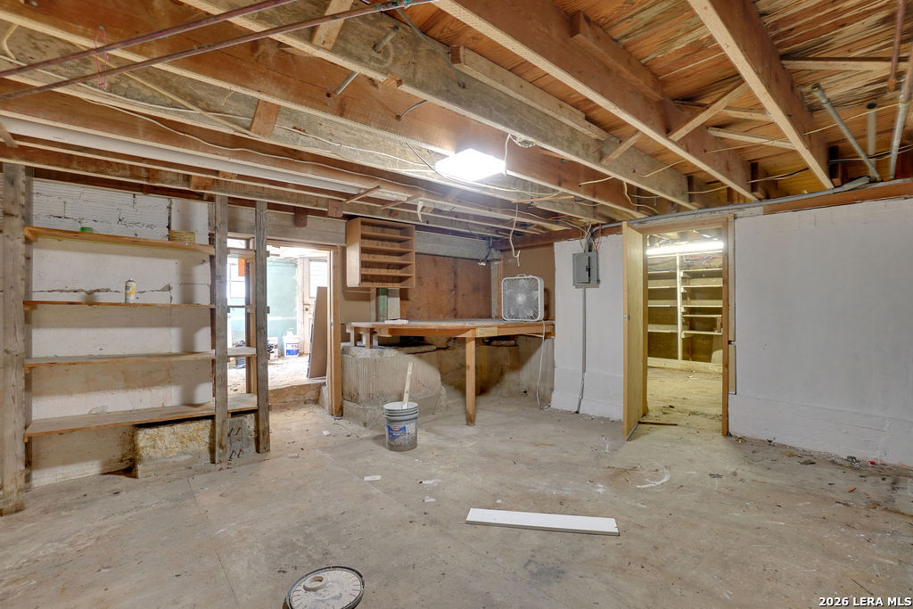 main property photo 37