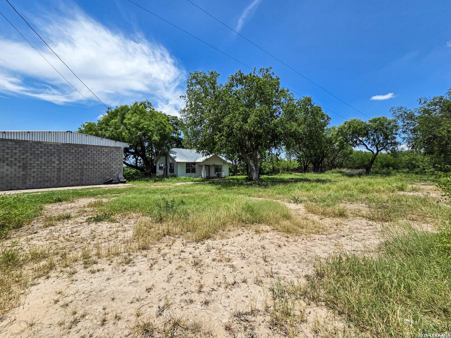 main property photo 12