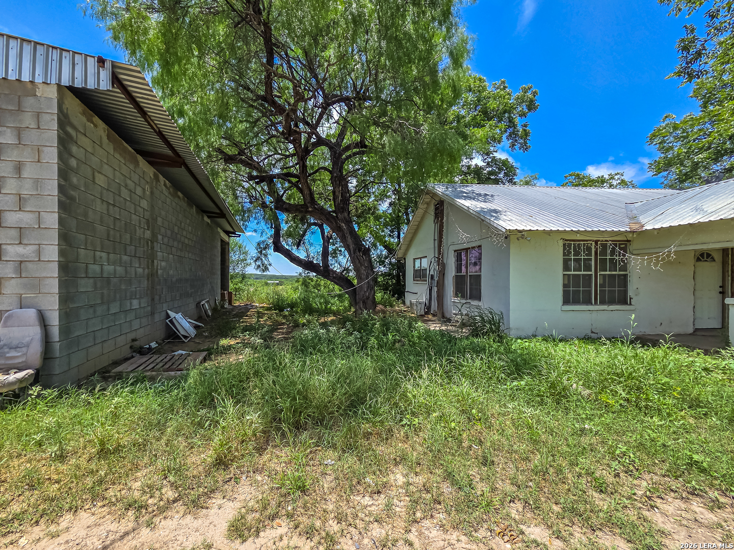 main property photo 13
