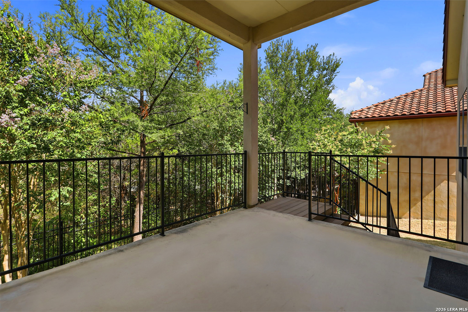 main property photo 29