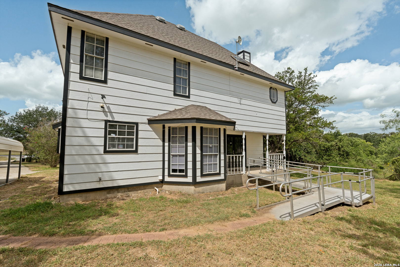 main property photo 20