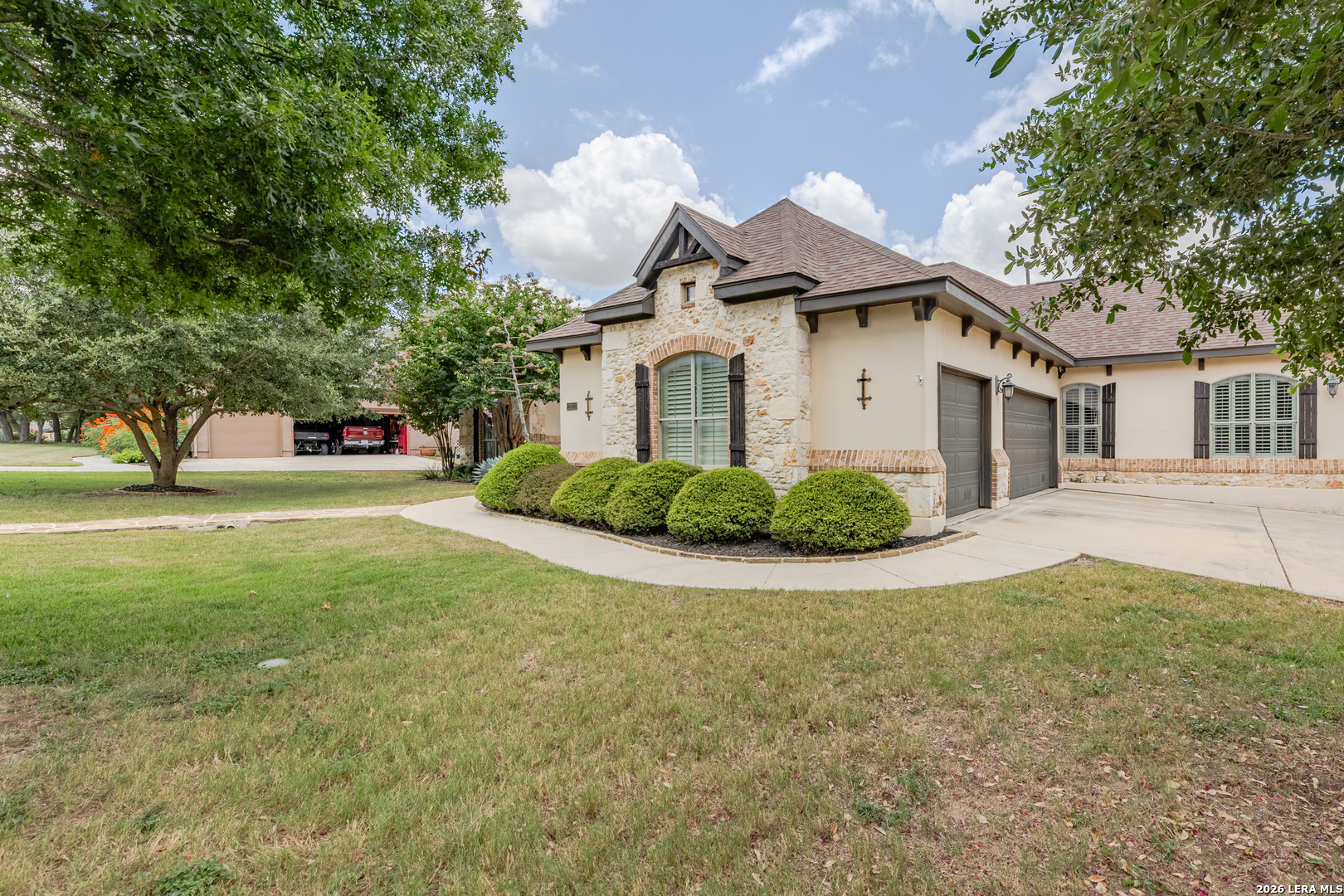 main property photo 49