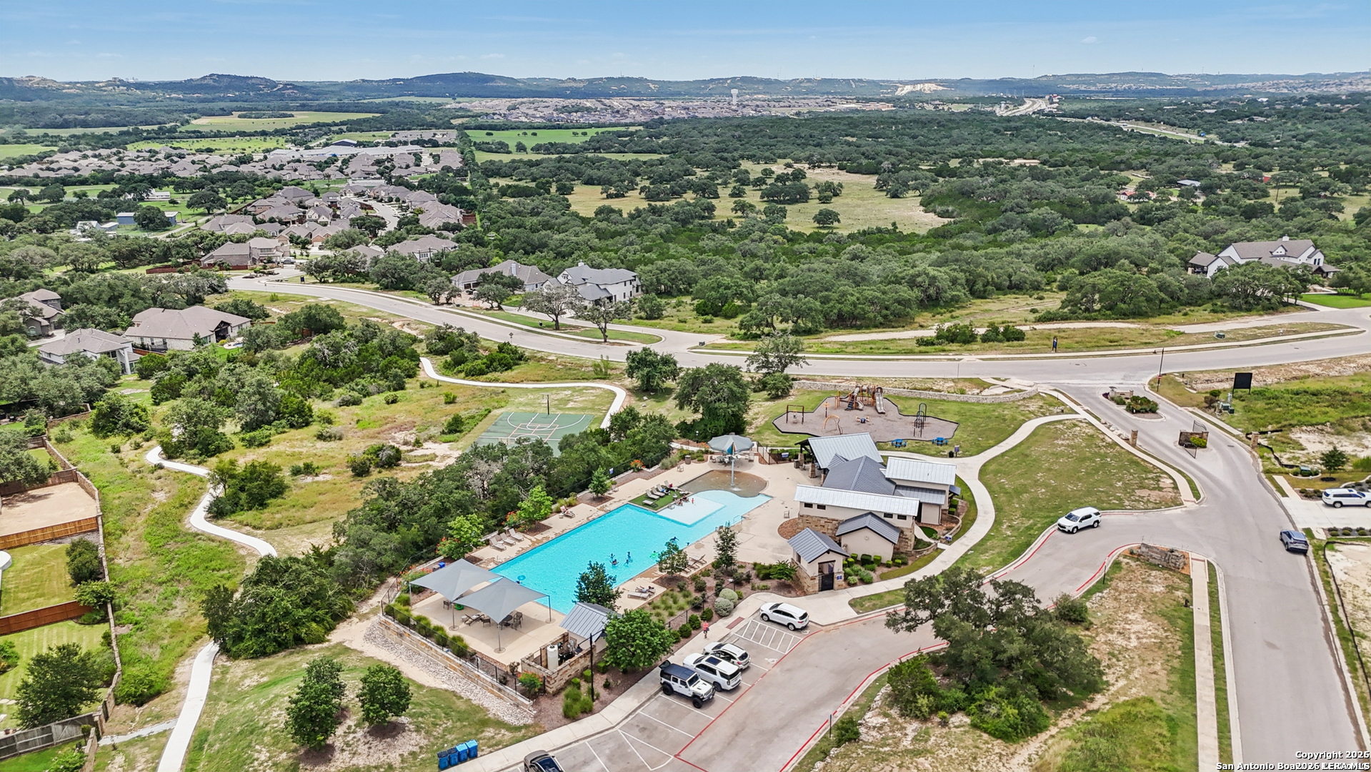 main property photo 45