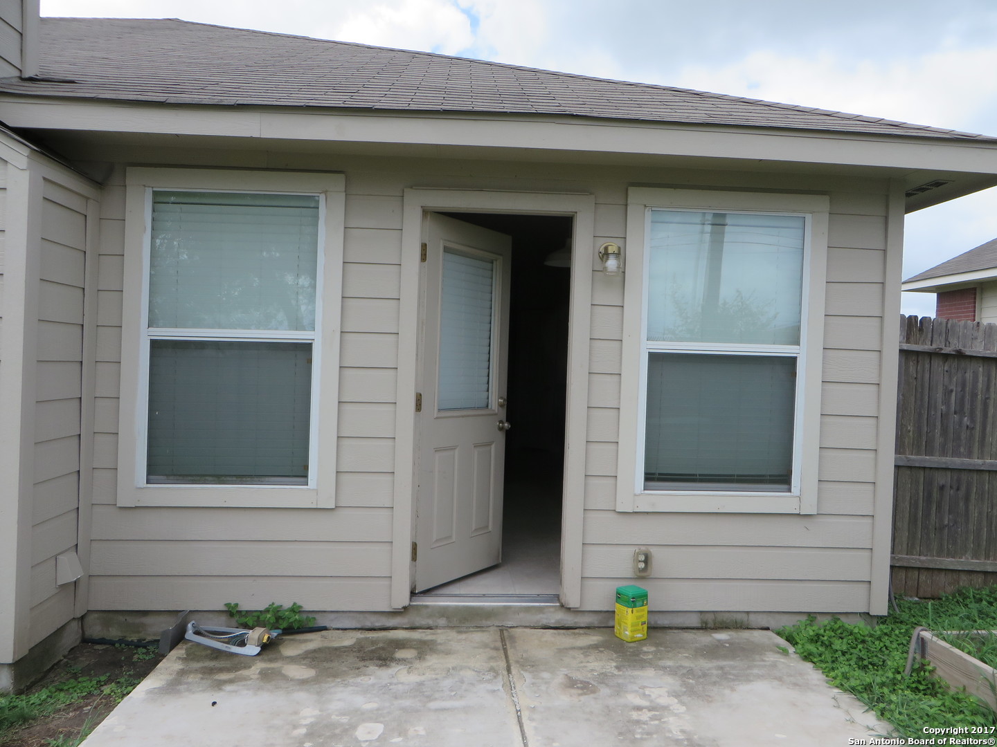 main property photo 18