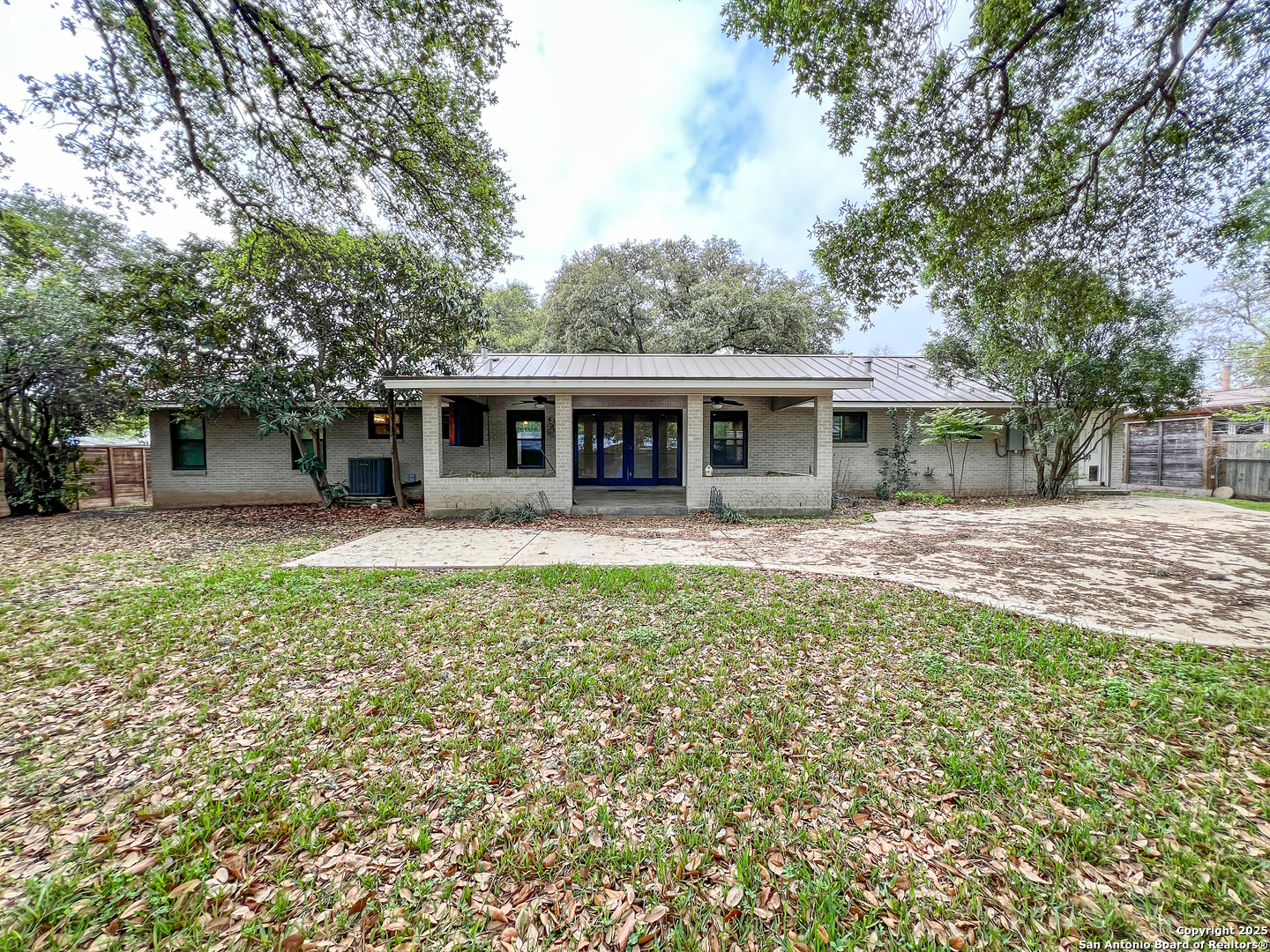 main property photo 26