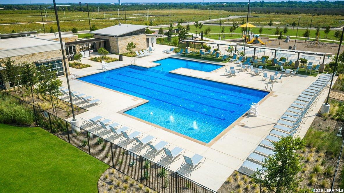 main property photo 45
