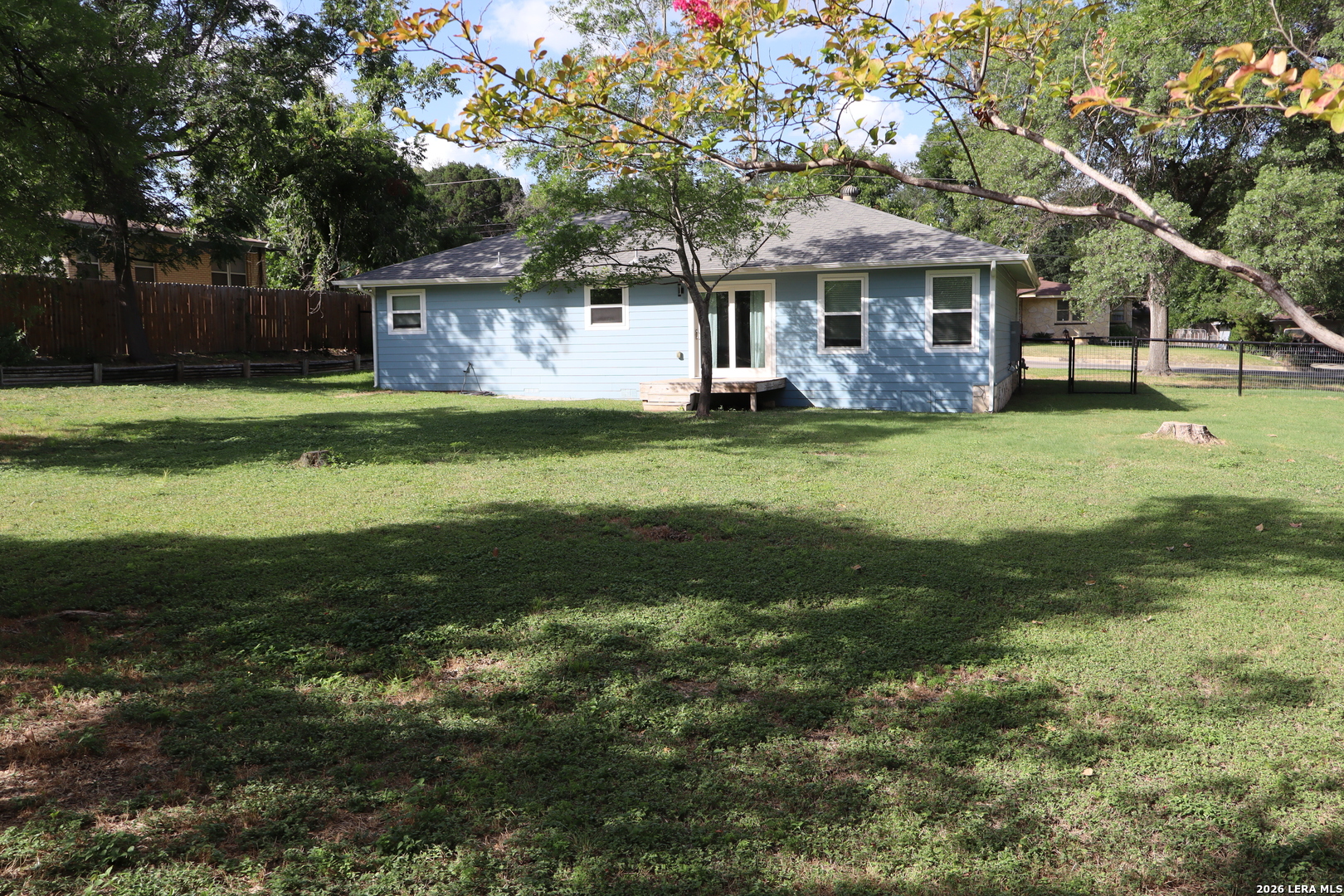 main property photo 21
