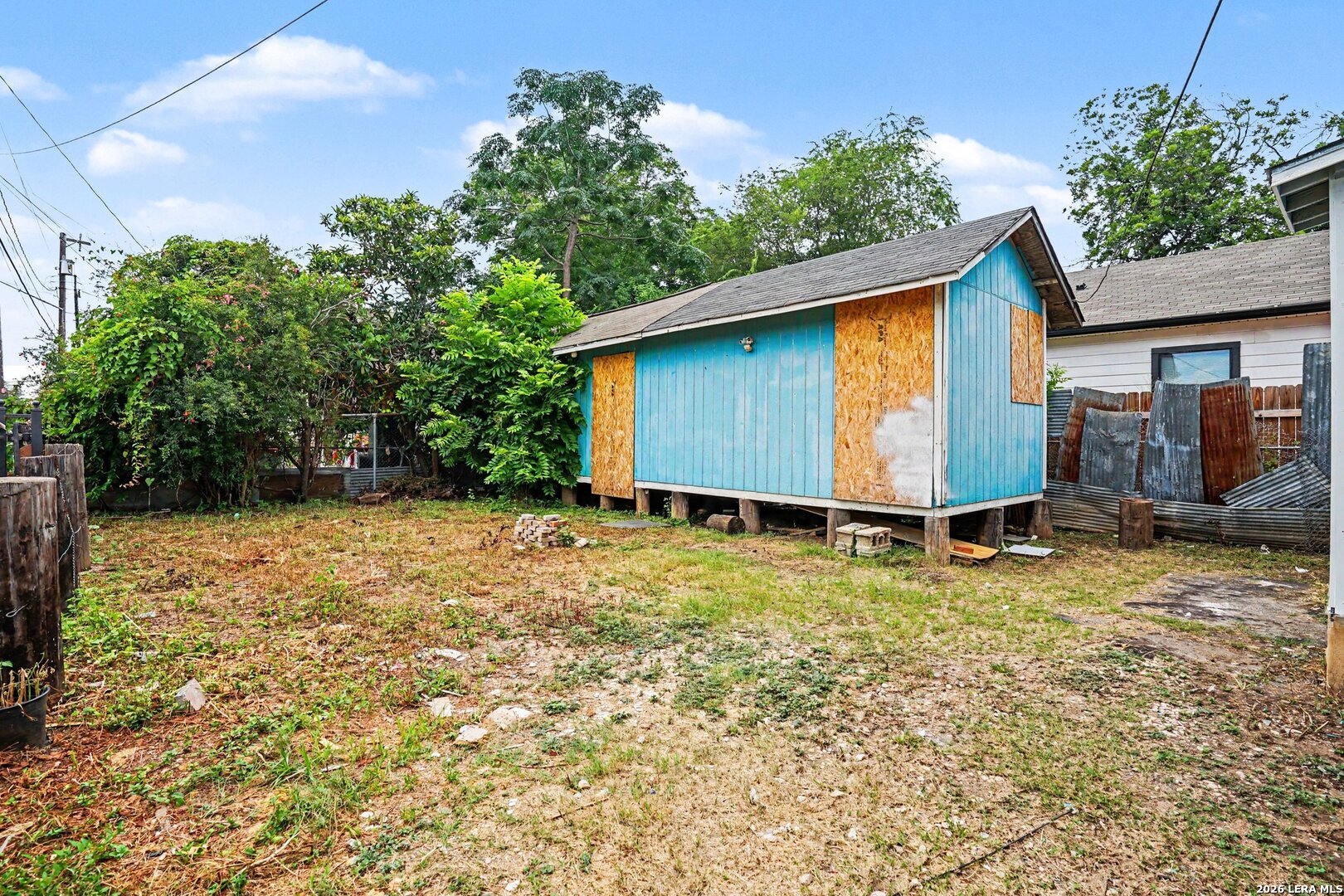 main property photo 20