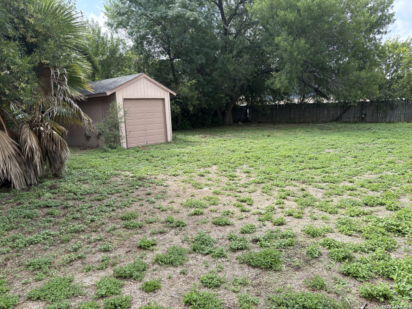 main property photo 12