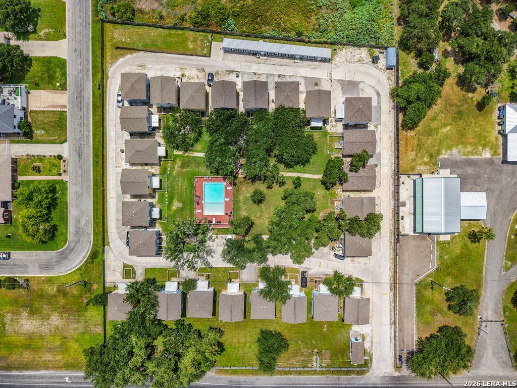 main property photo 14