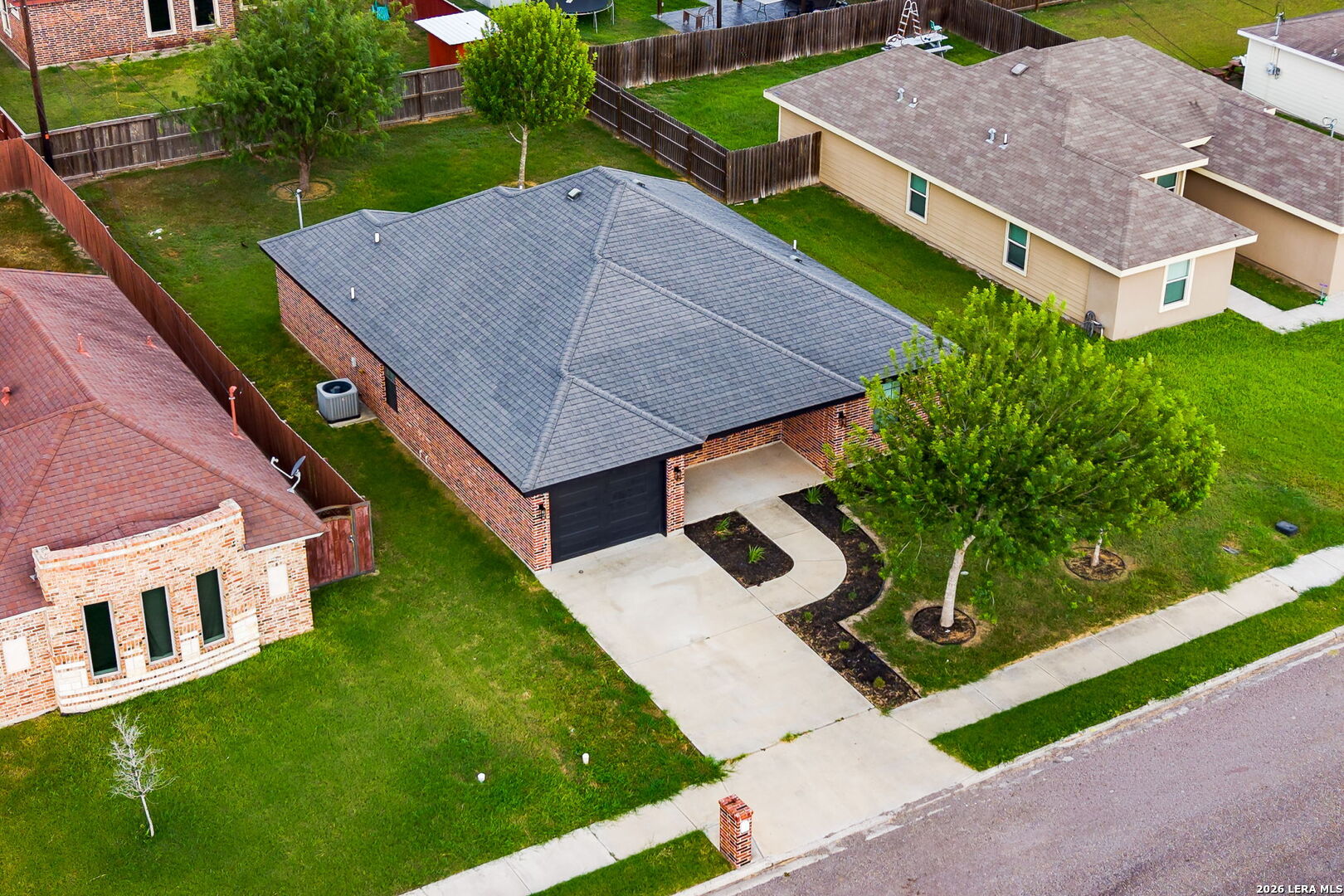 main property photo 22