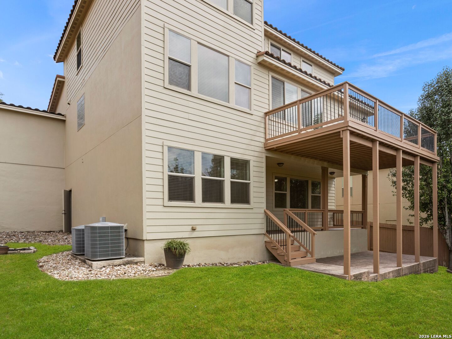 main property photo 50