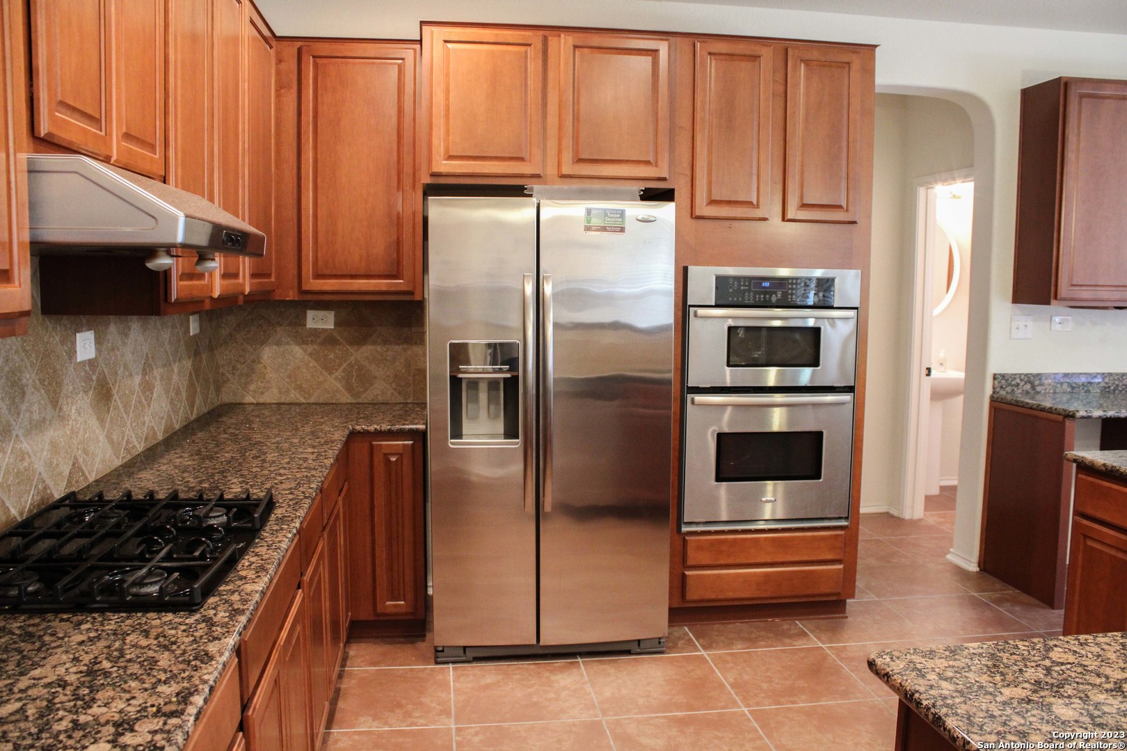 main property photo 13