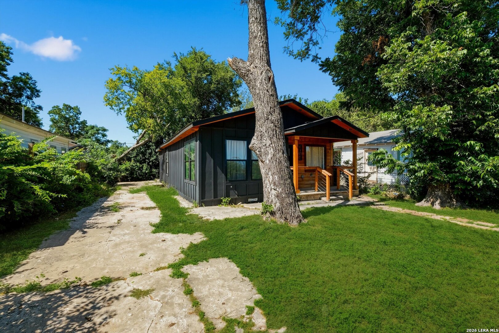 main property photo 2