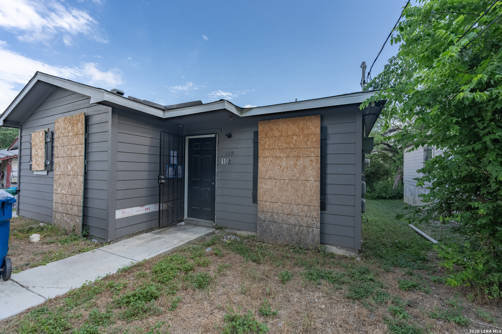 main property photo 12