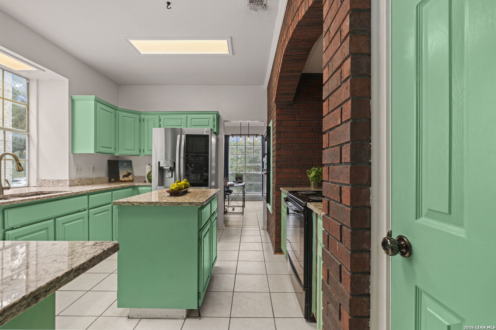 main property photo 21
