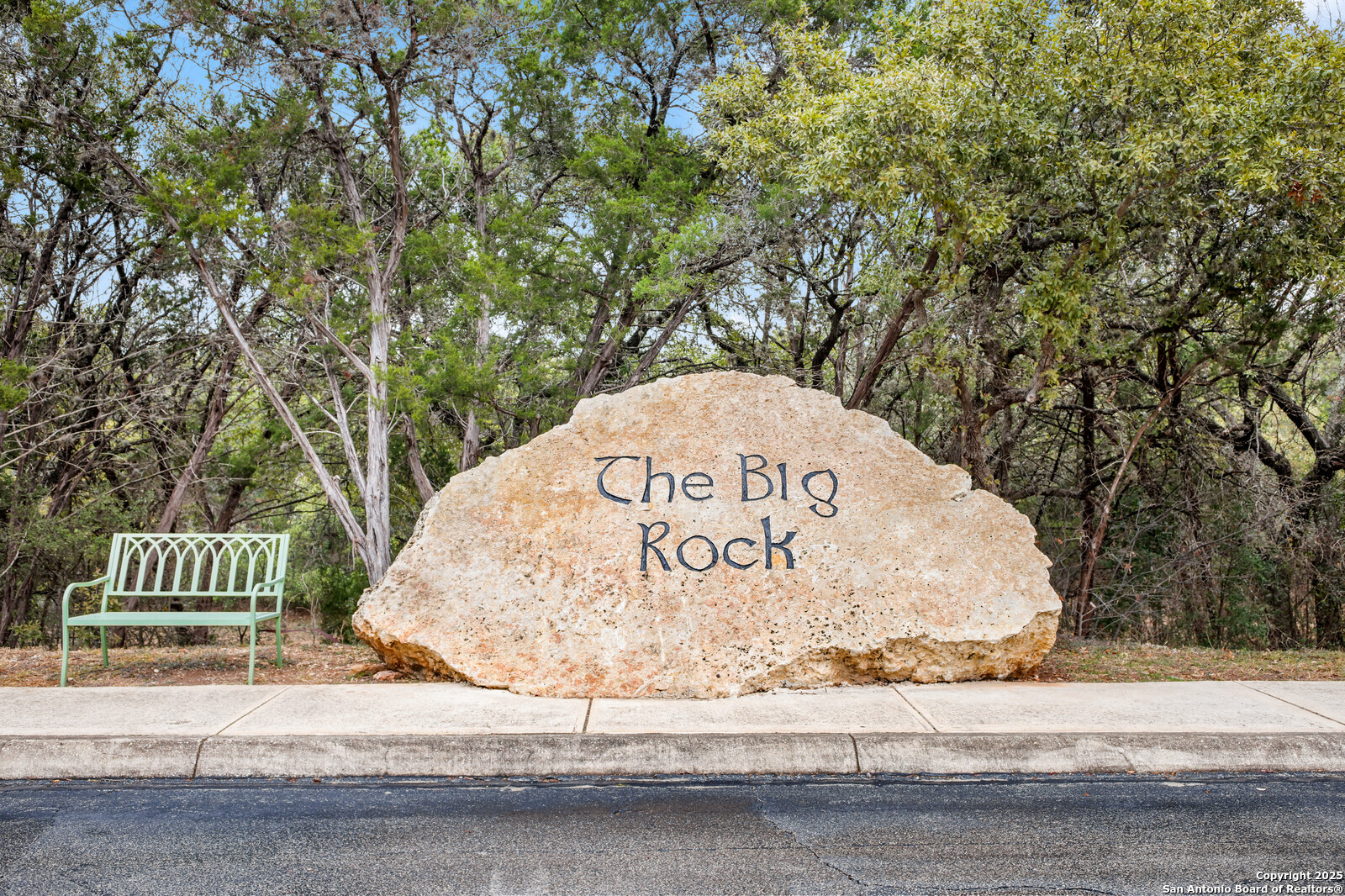 main property photo 36