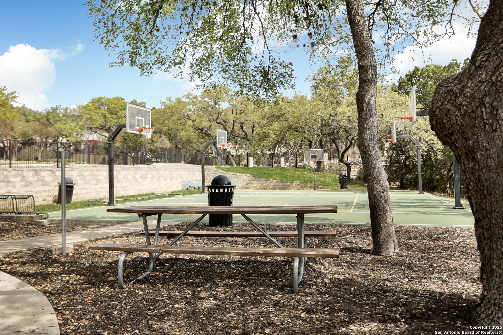 main property photo 37