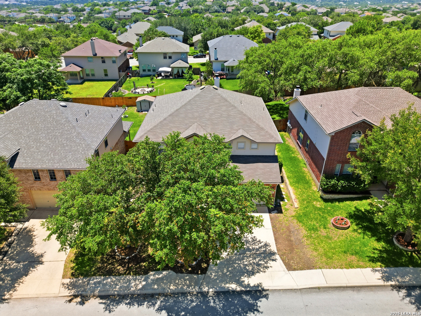 main property photo 45