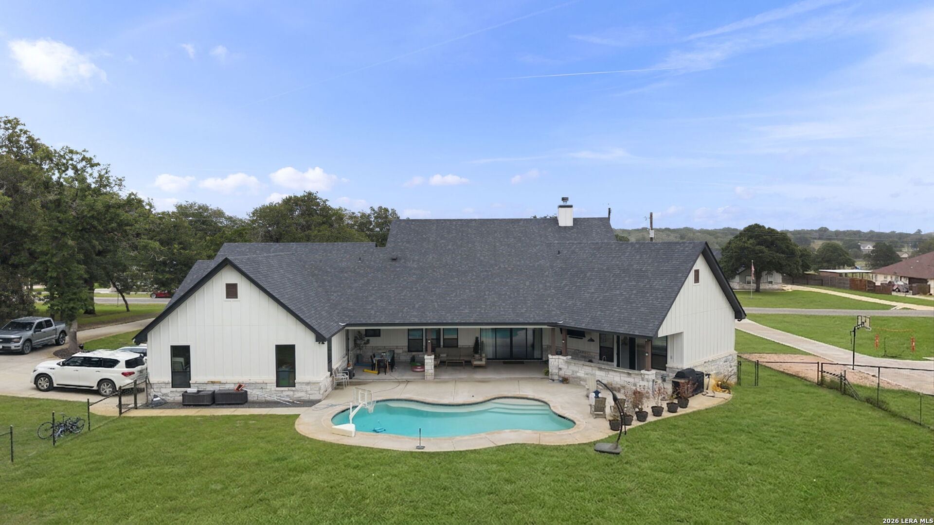 main property photo 48
