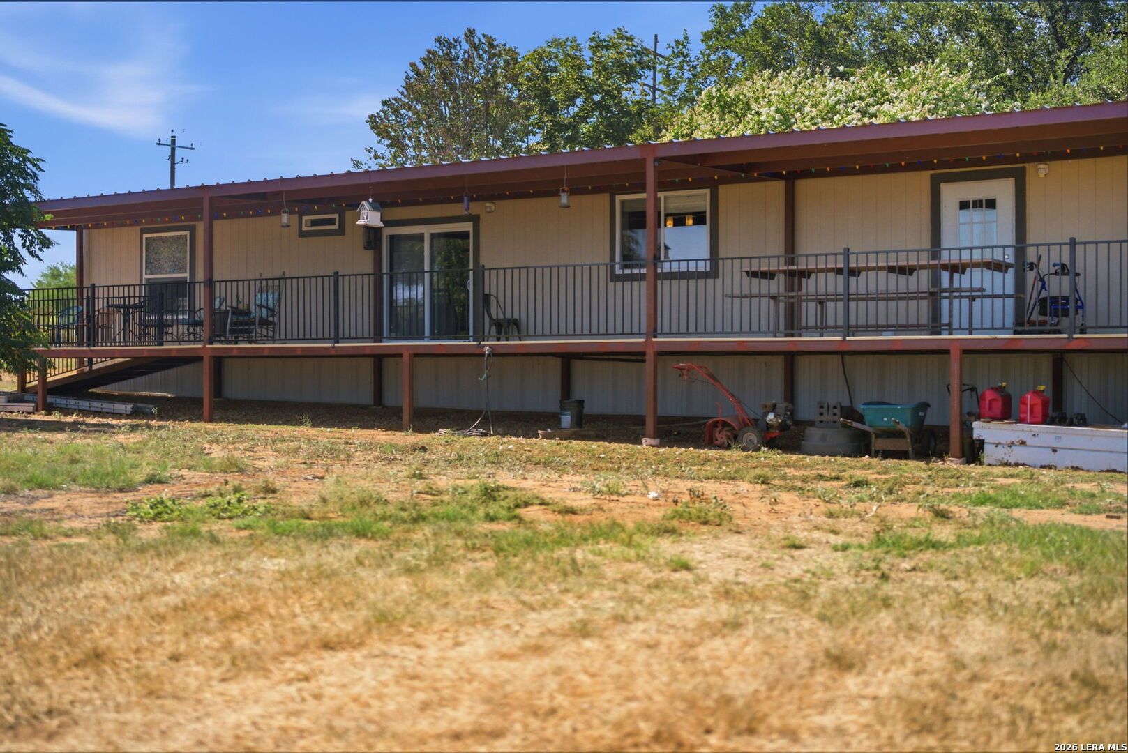 main property photo 38