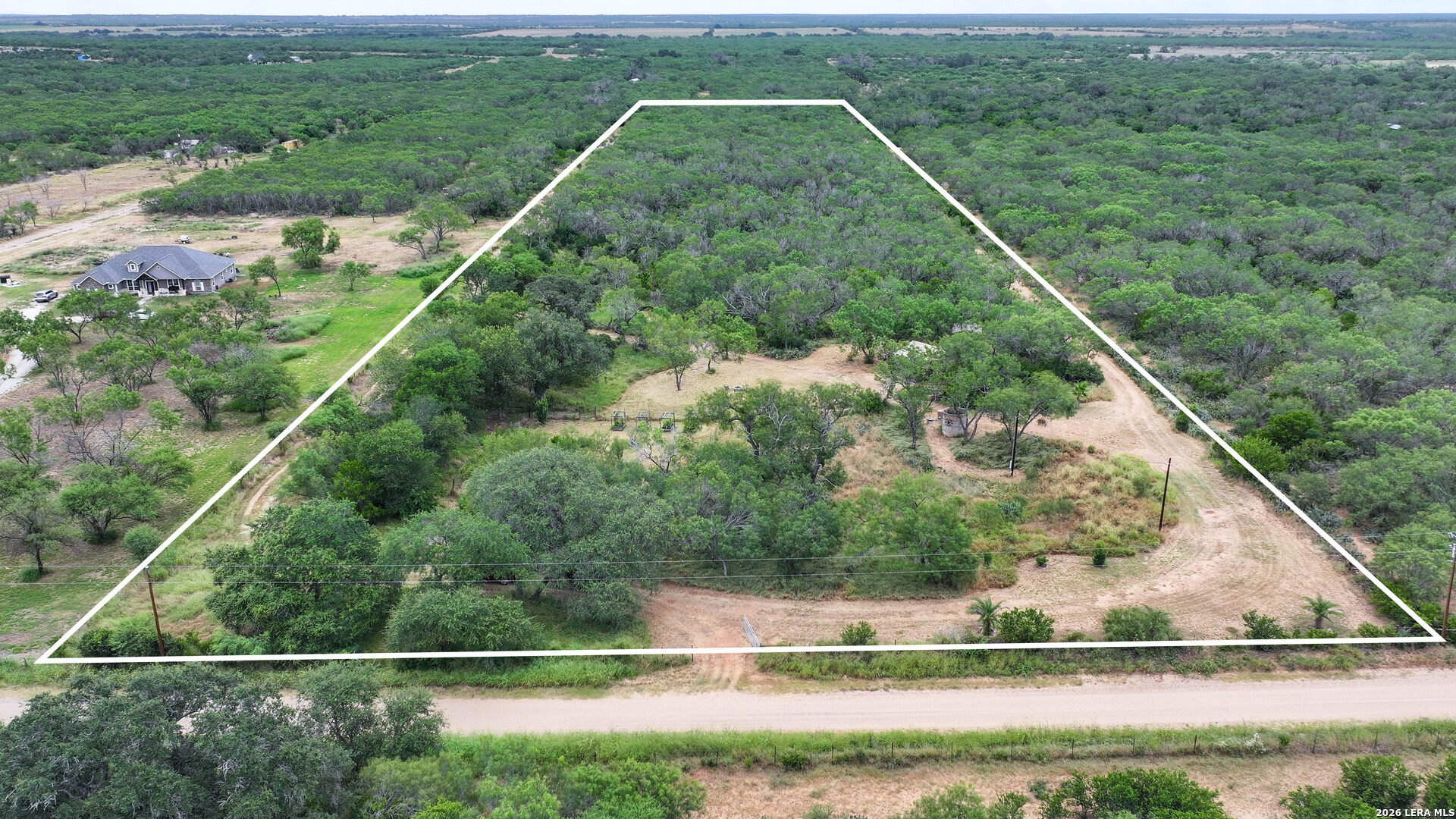 main property photo 5