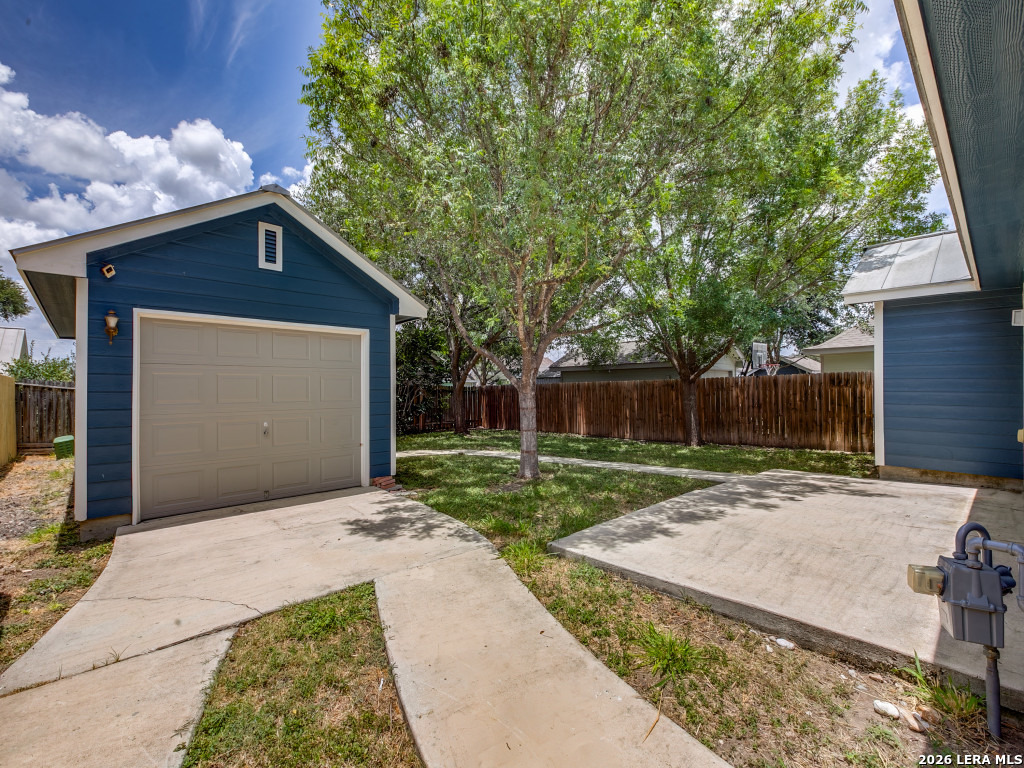 main property photo 22