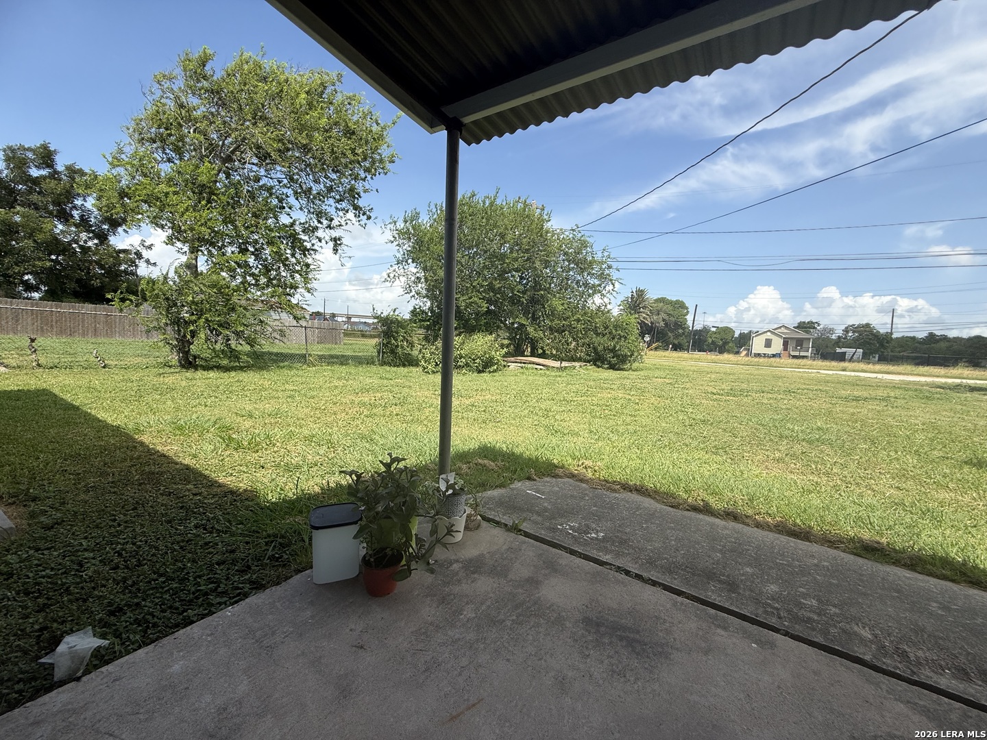 main property photo 20