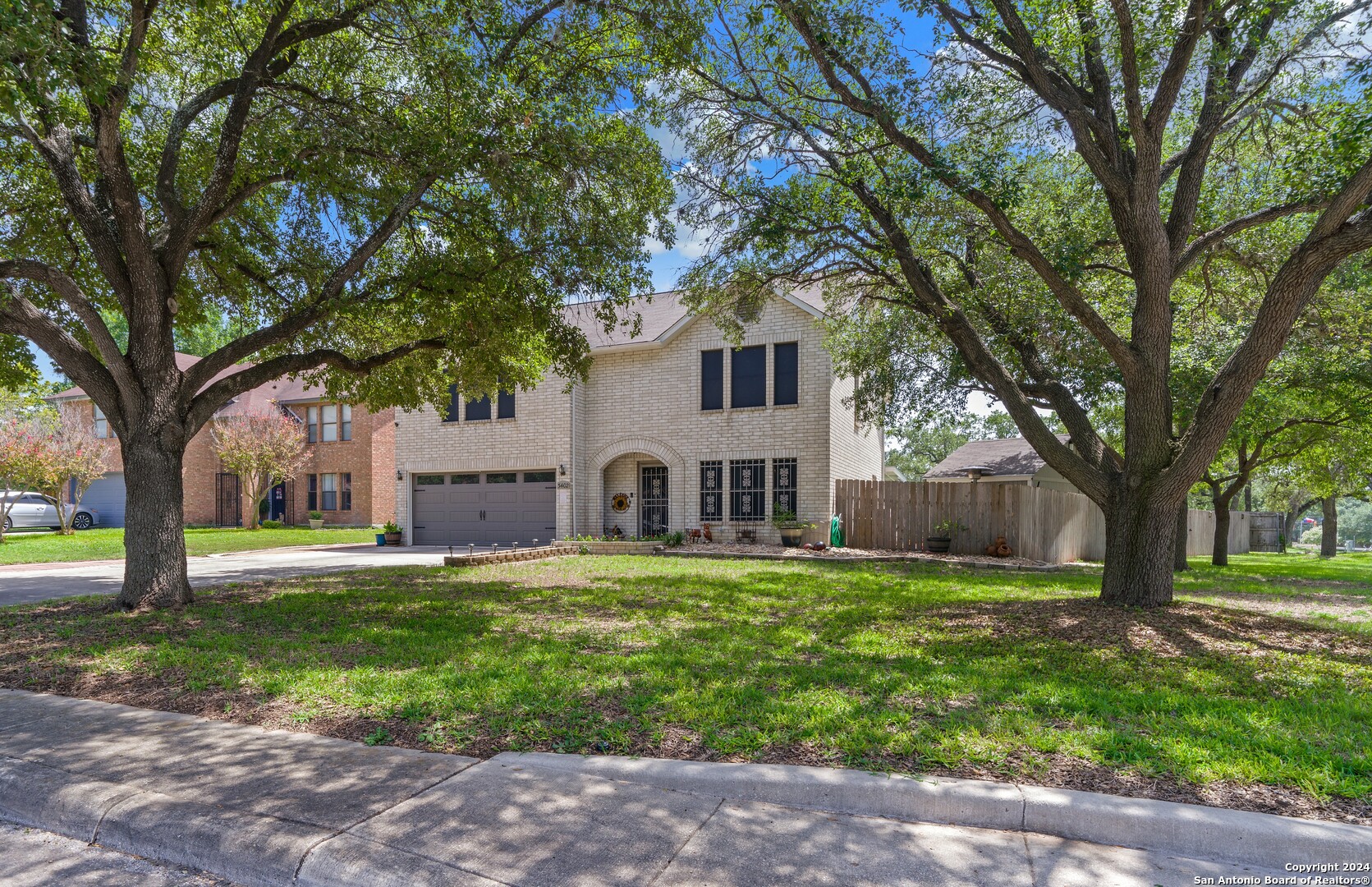 main property photo 19