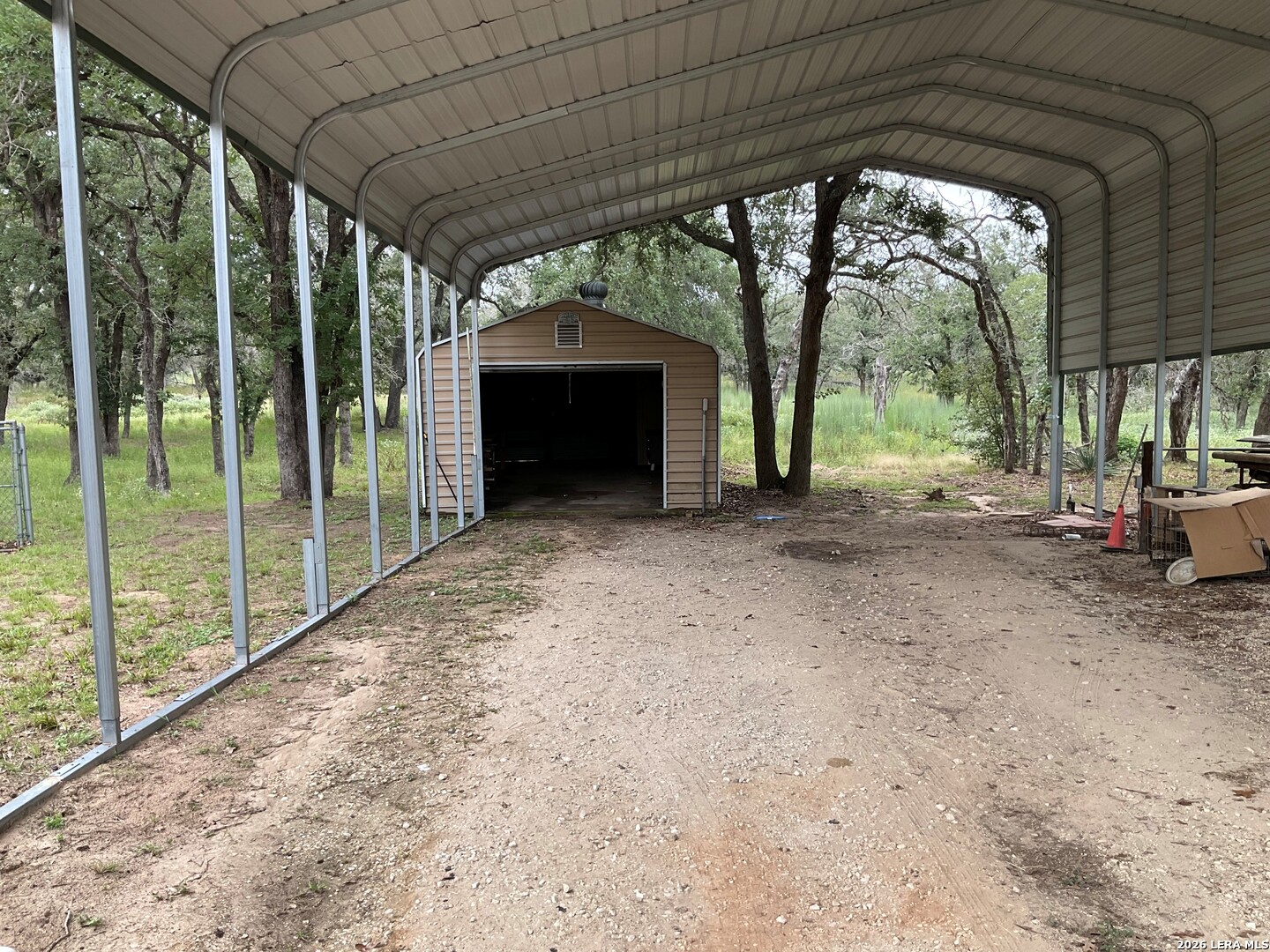 main property photo 18