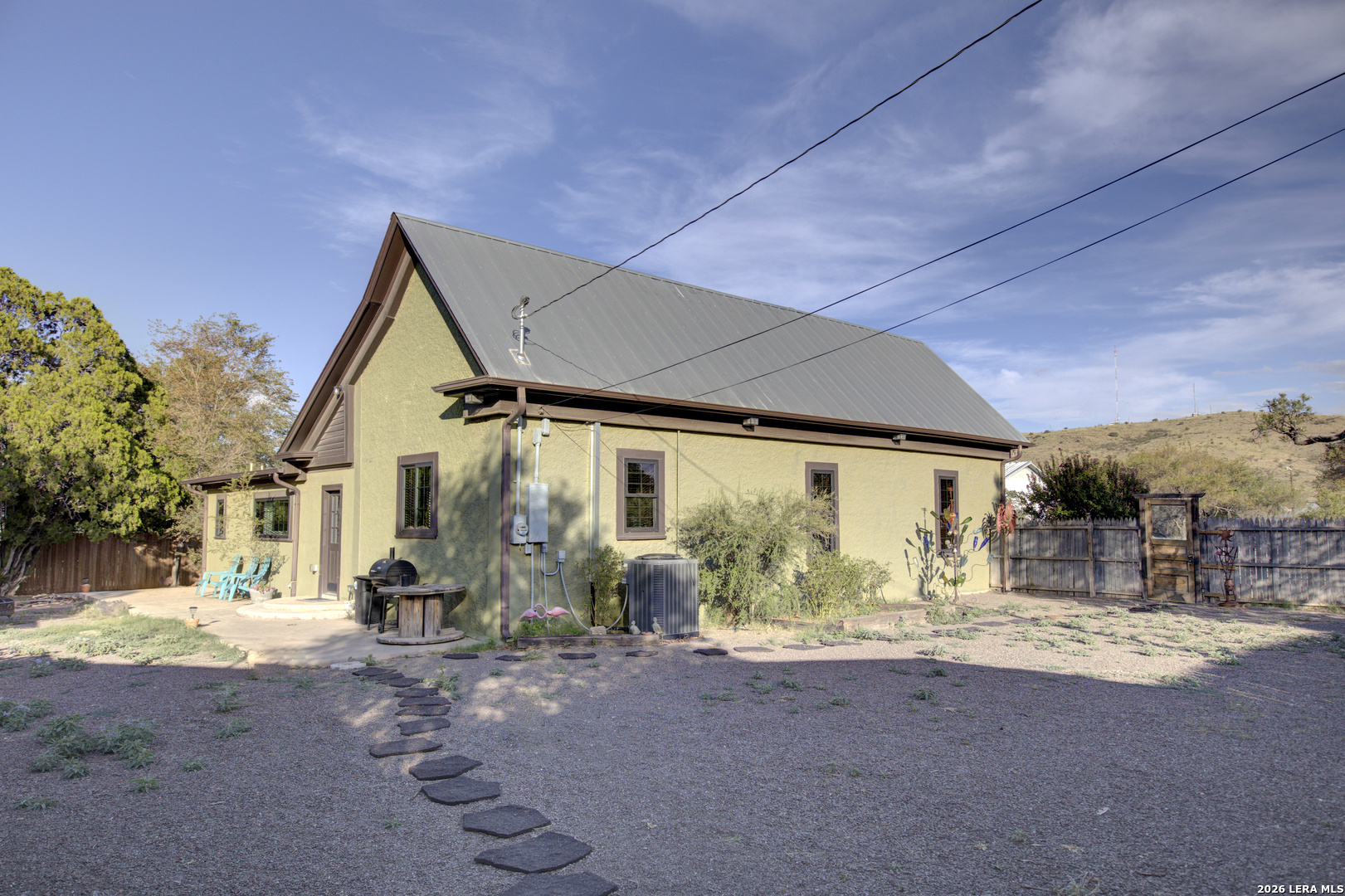 main property photo 39