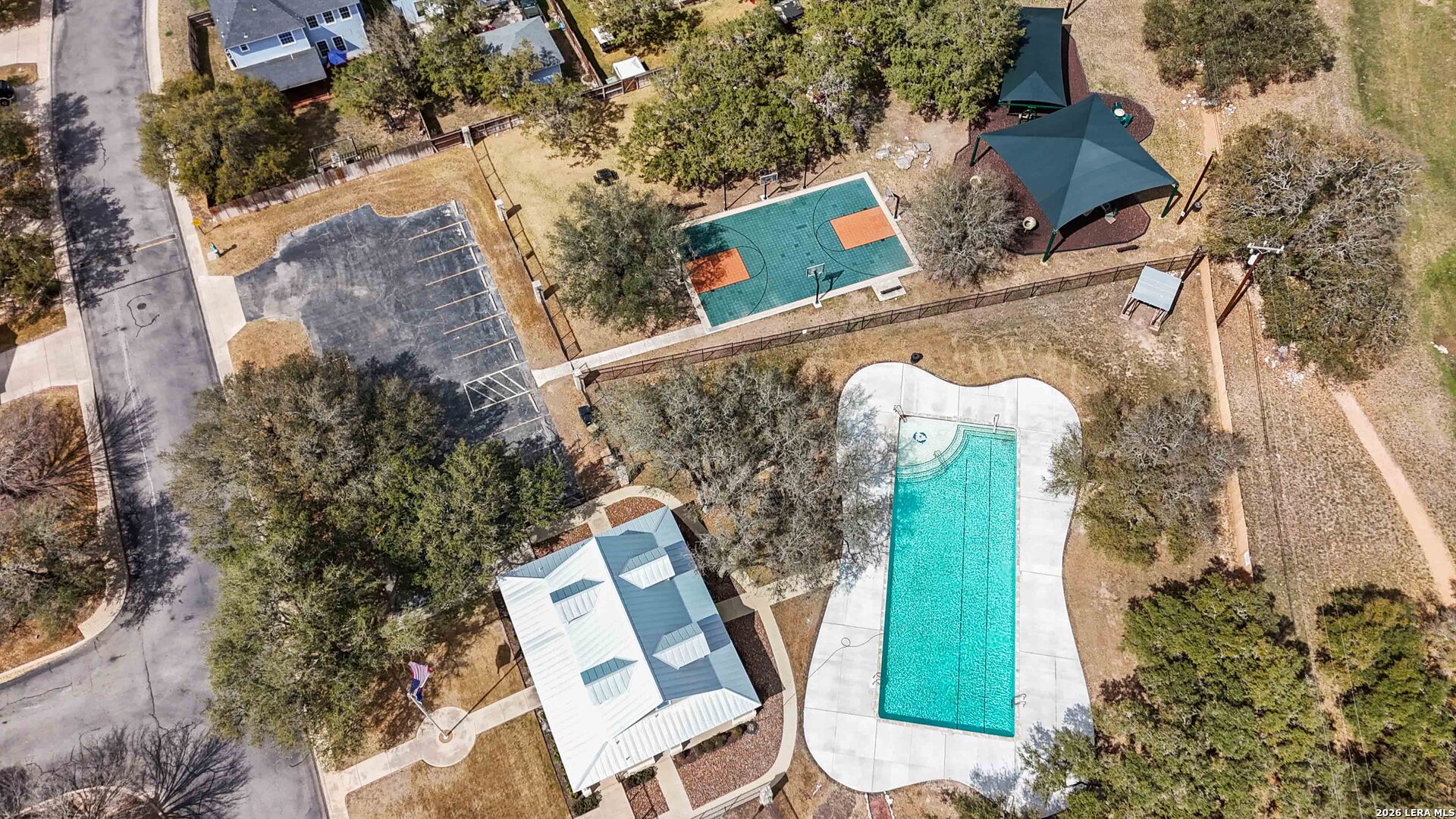 main property photo 42