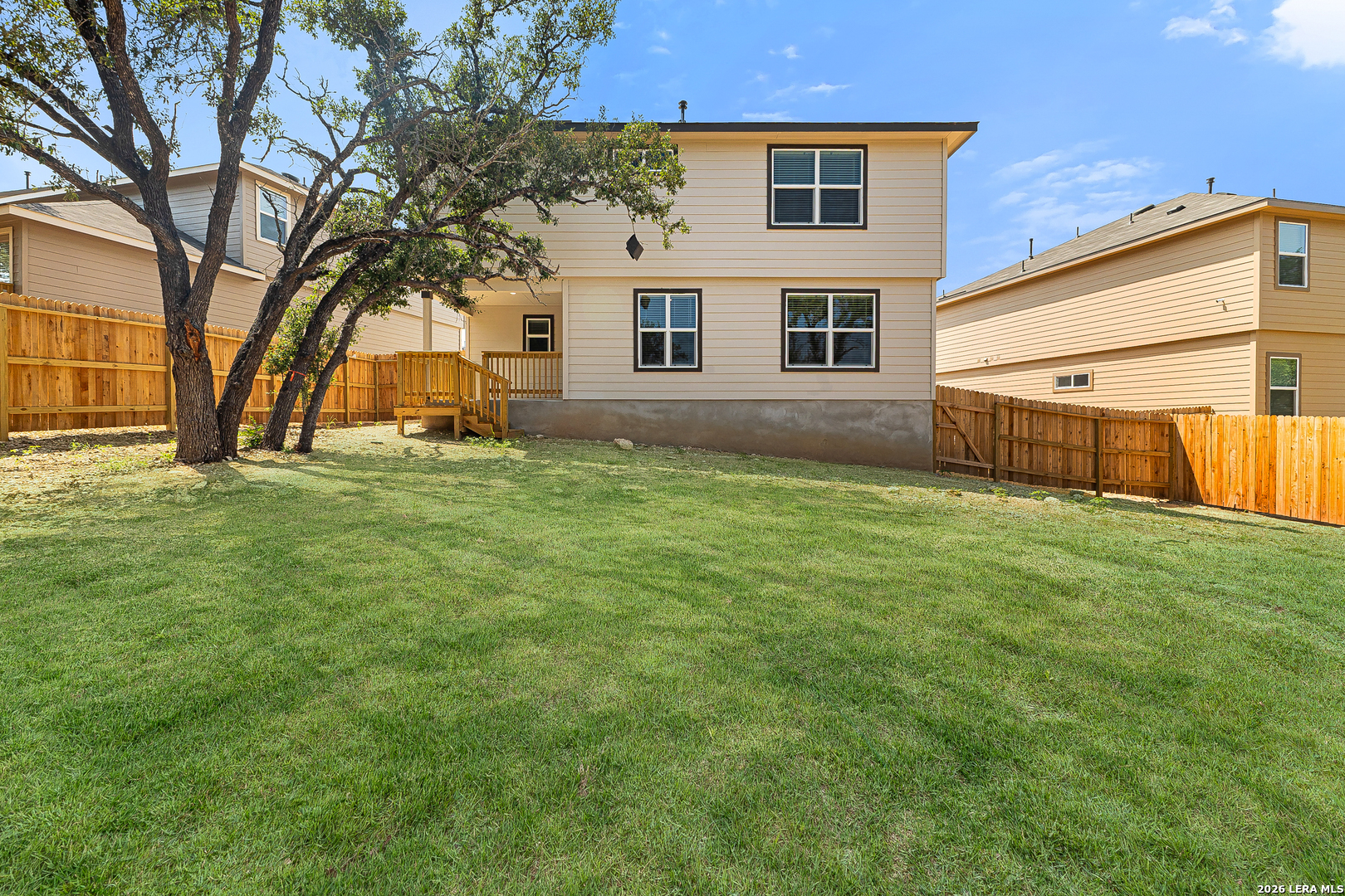 main property photo 29