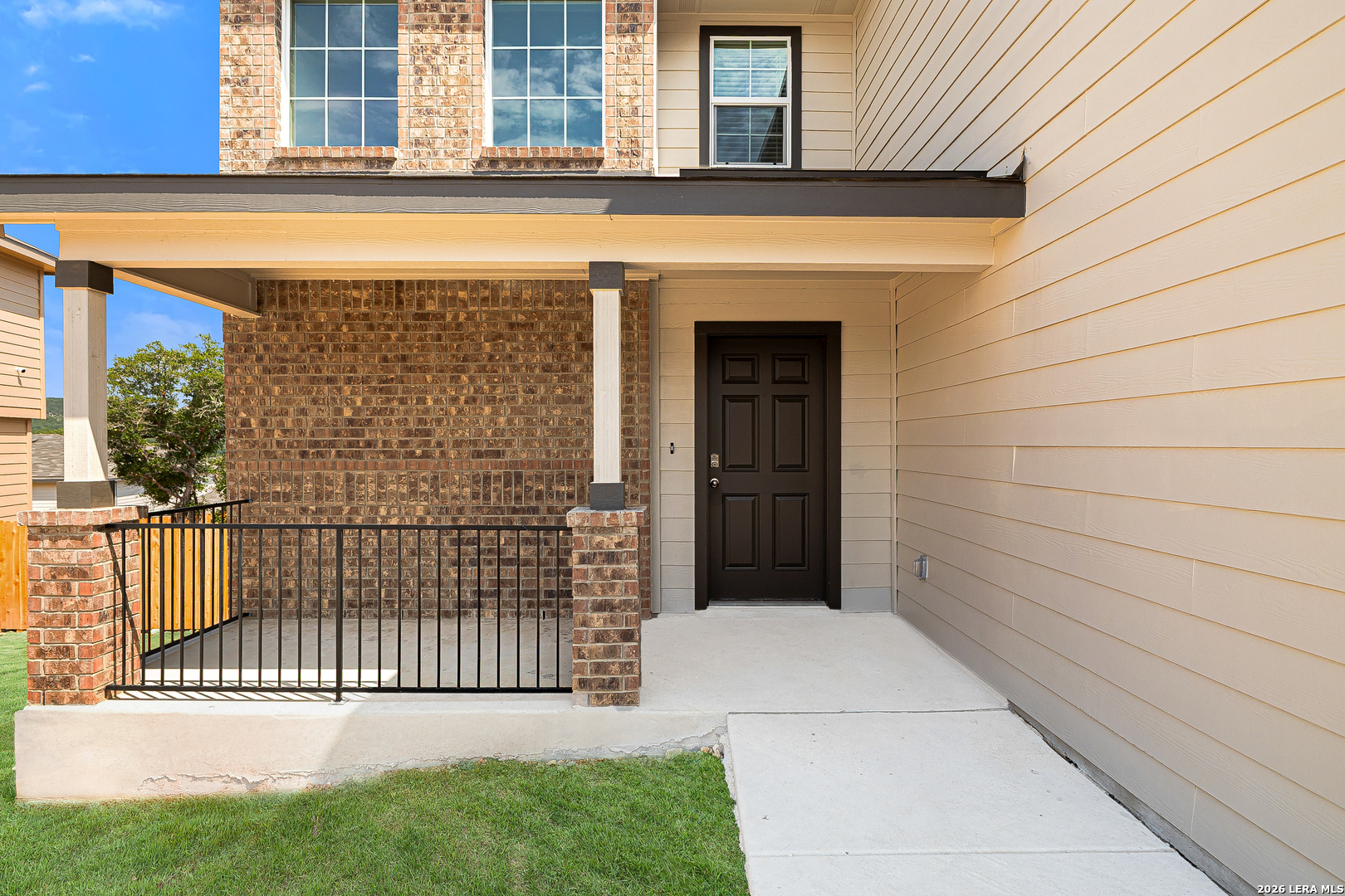 main property photo 6