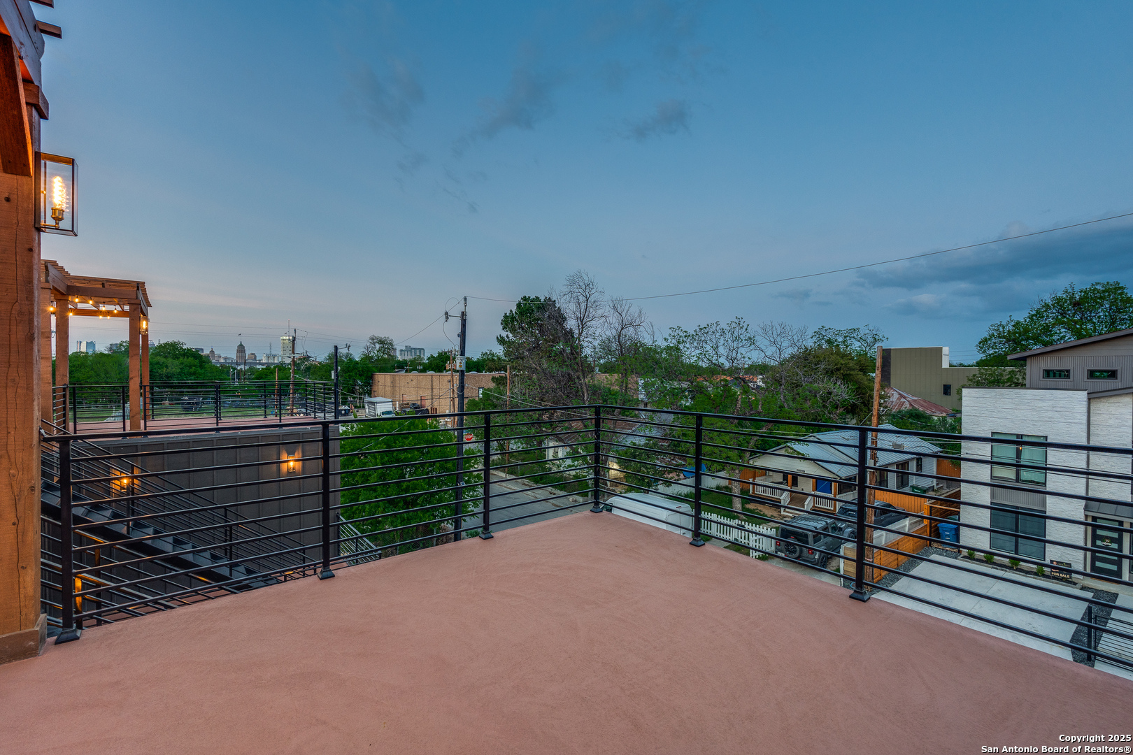 main property photo 22