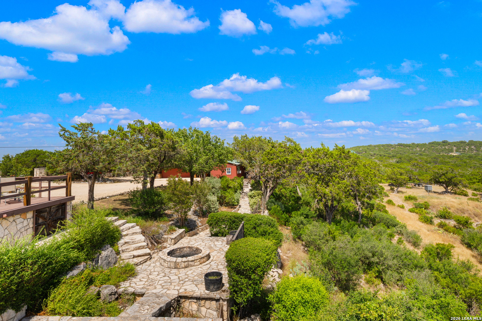 main property photo 11