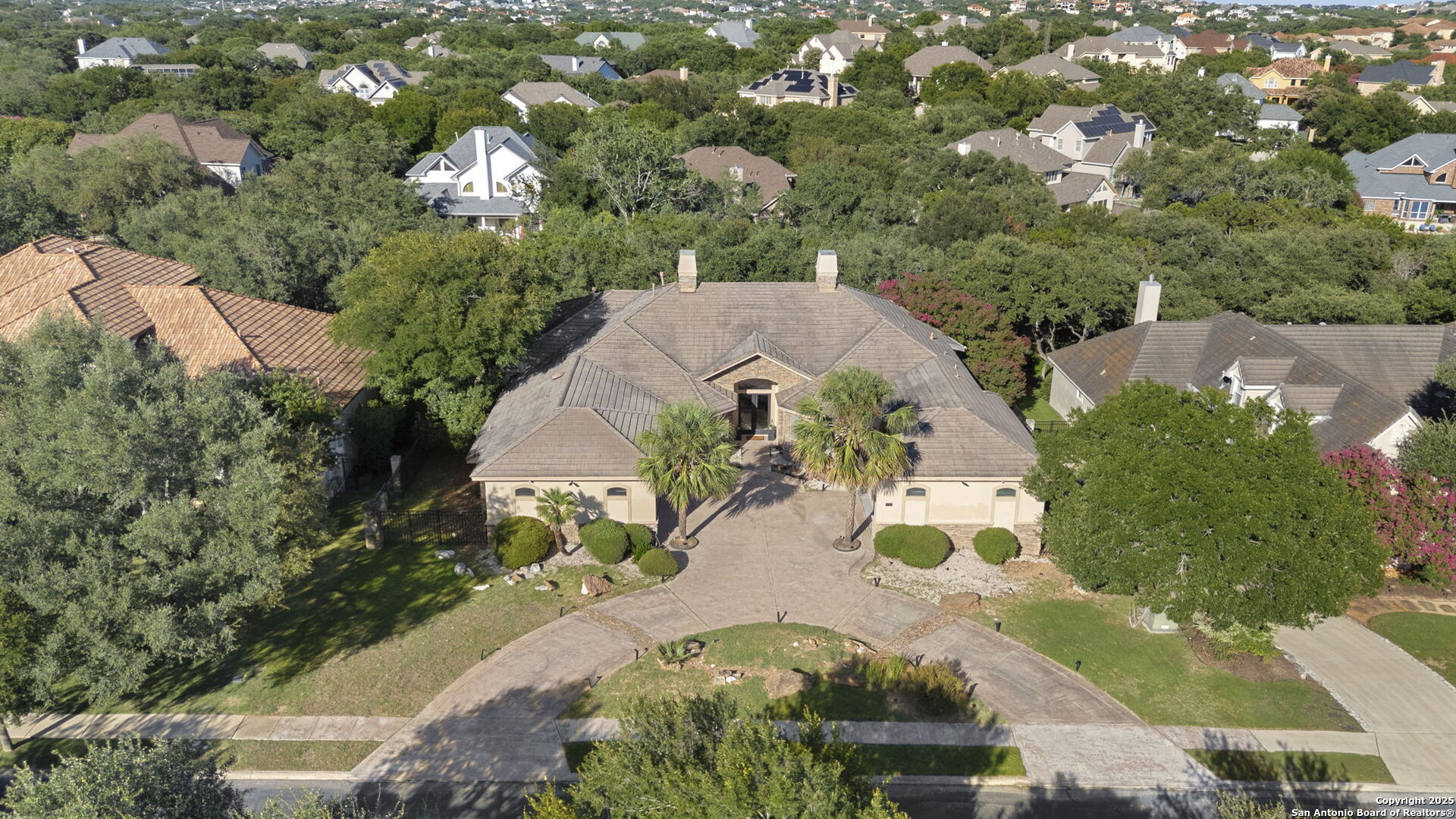 main property photo 27
