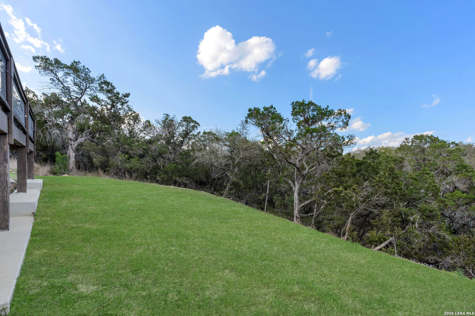 main property photo 24
