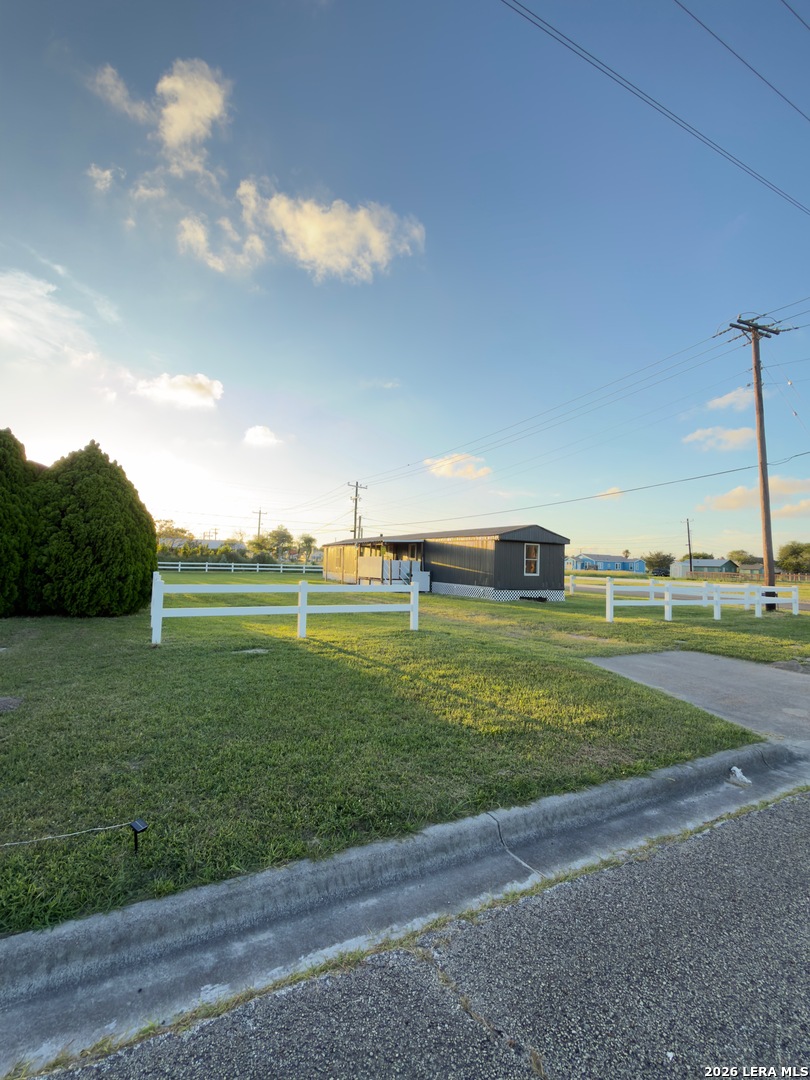 main property photo 20
