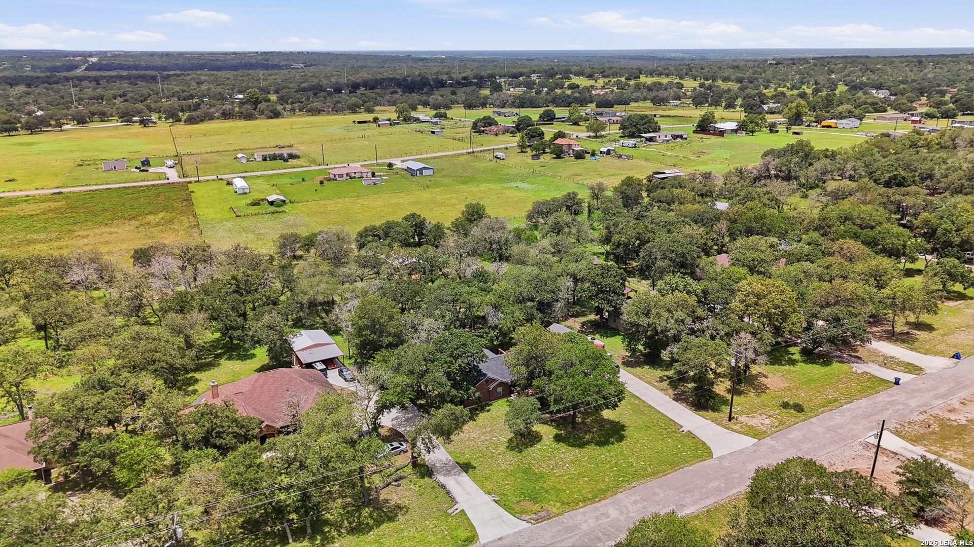 main property photo 40
