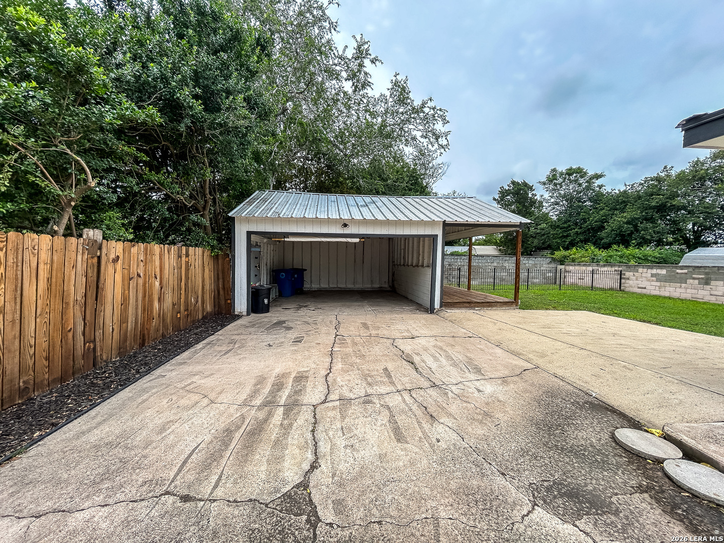 main property photo 46