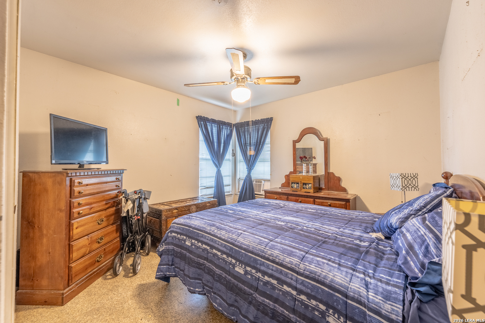 main property photo 7