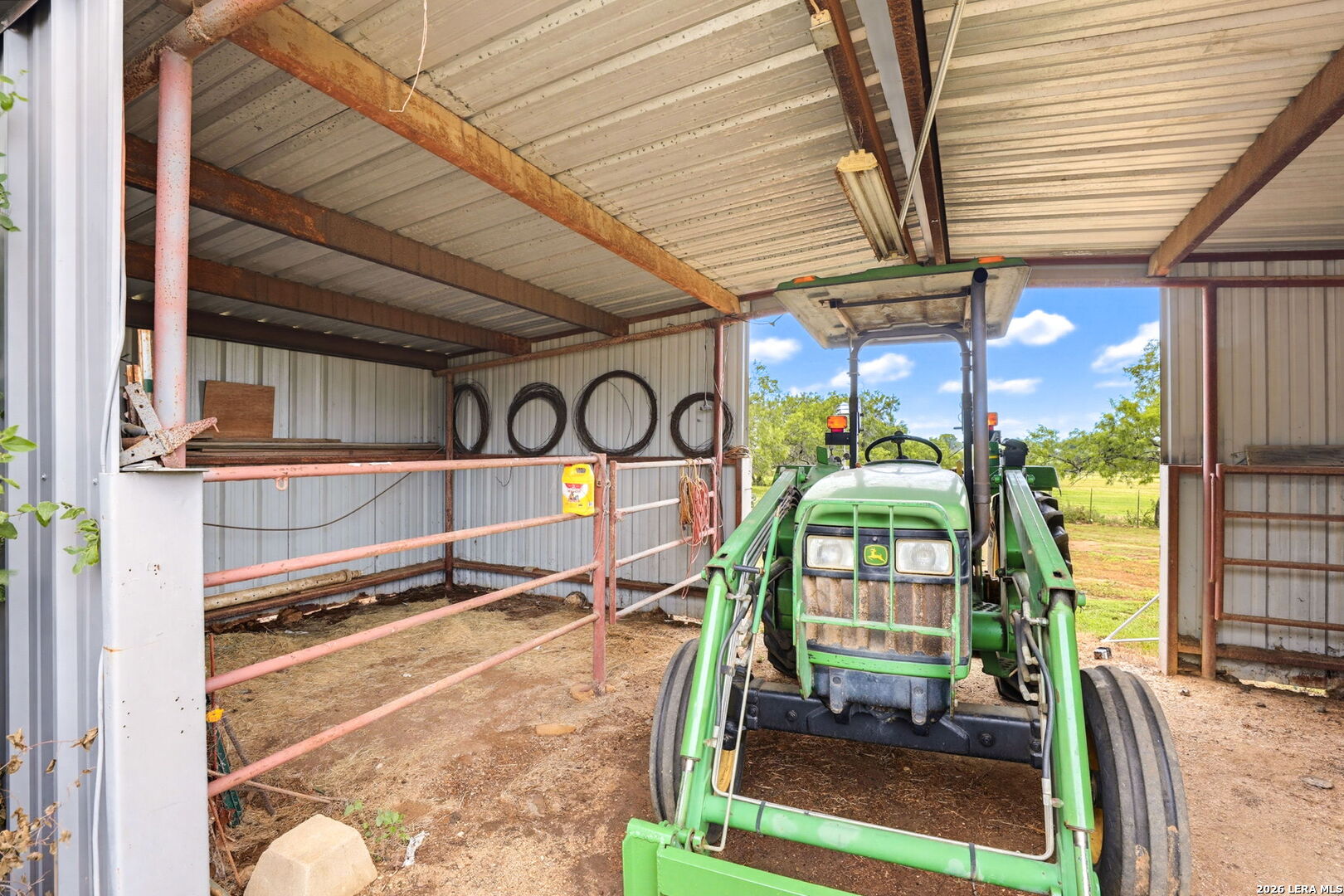 main property photo 29