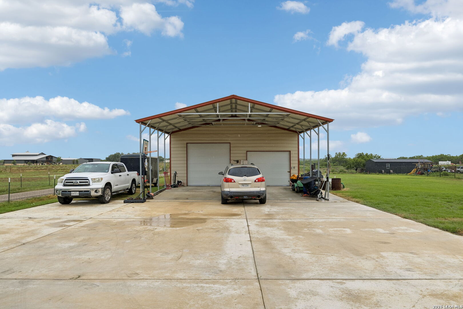 main property photo 49