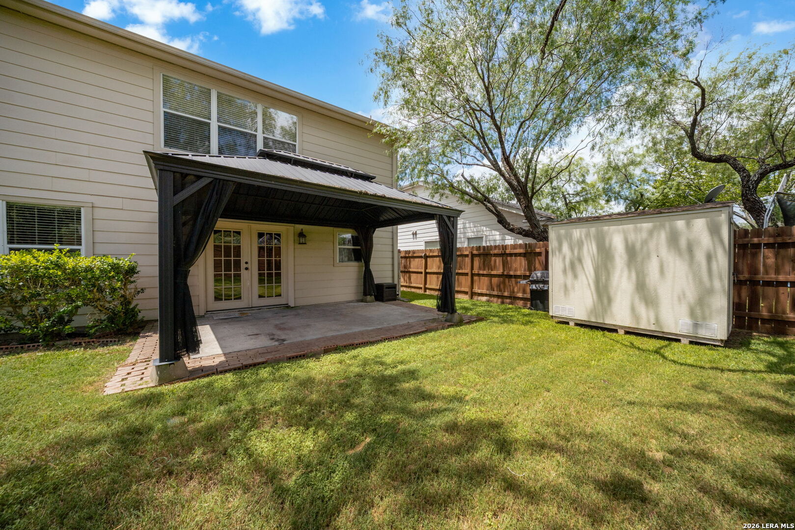 main property photo 32