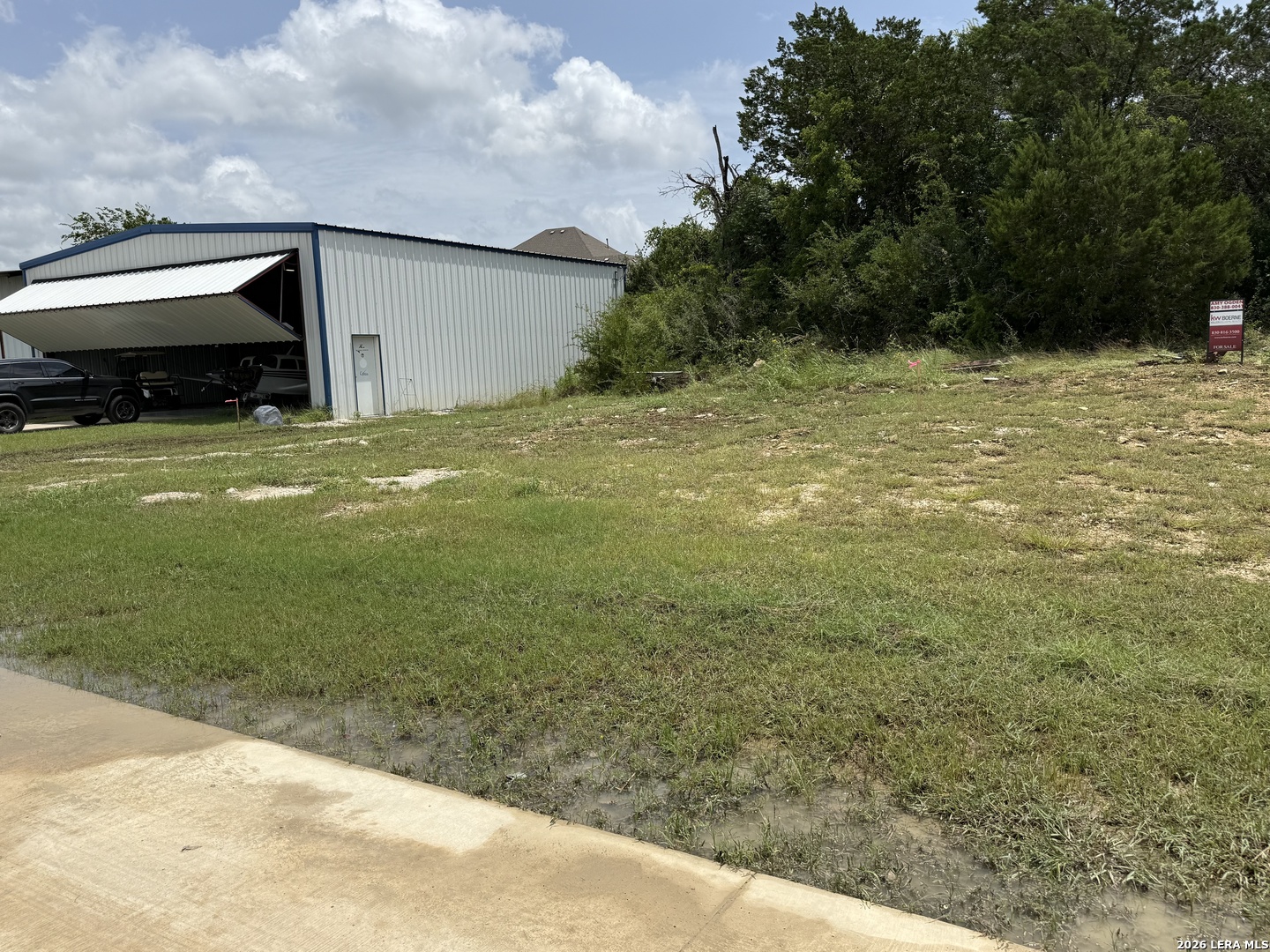 main property photo 4