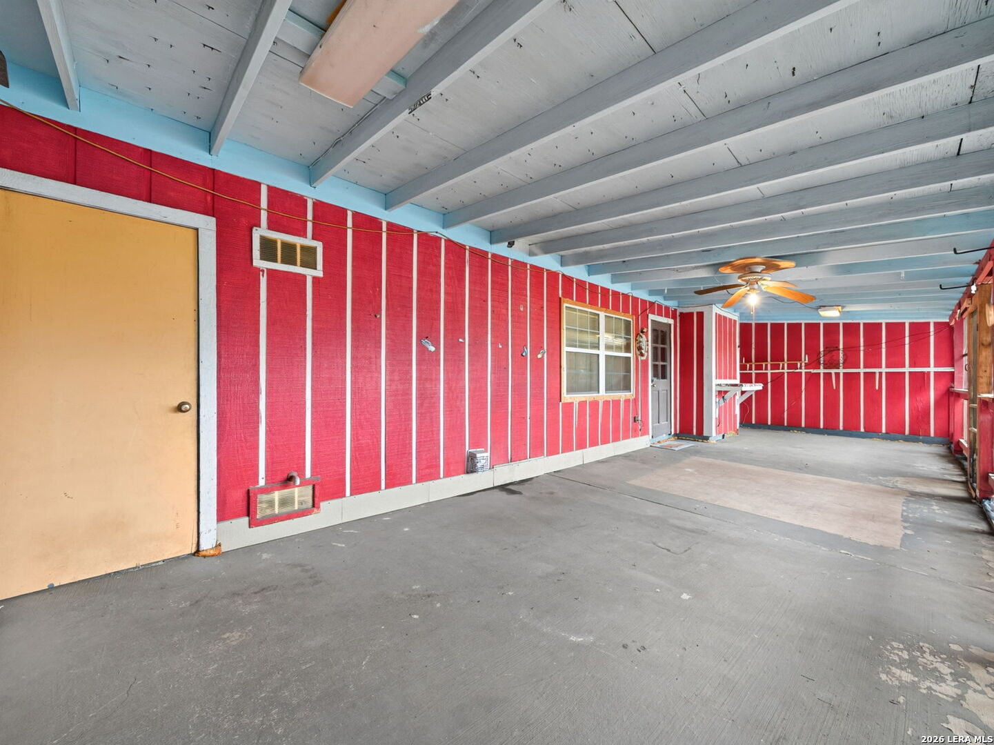 main property photo 28